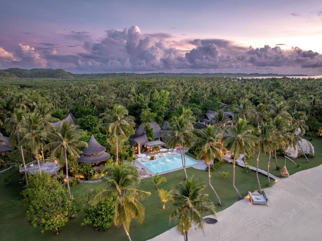 Beachfront villa at Nay Palad